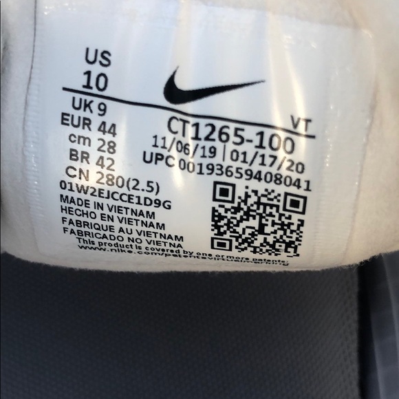 MEN'S NIKE AIR MAX 270 REACT SE CASUAL SHOES - Picture 11 of 13